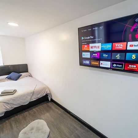 Studio Close To Selly Oak Train Station Birmingham Luaran gambar